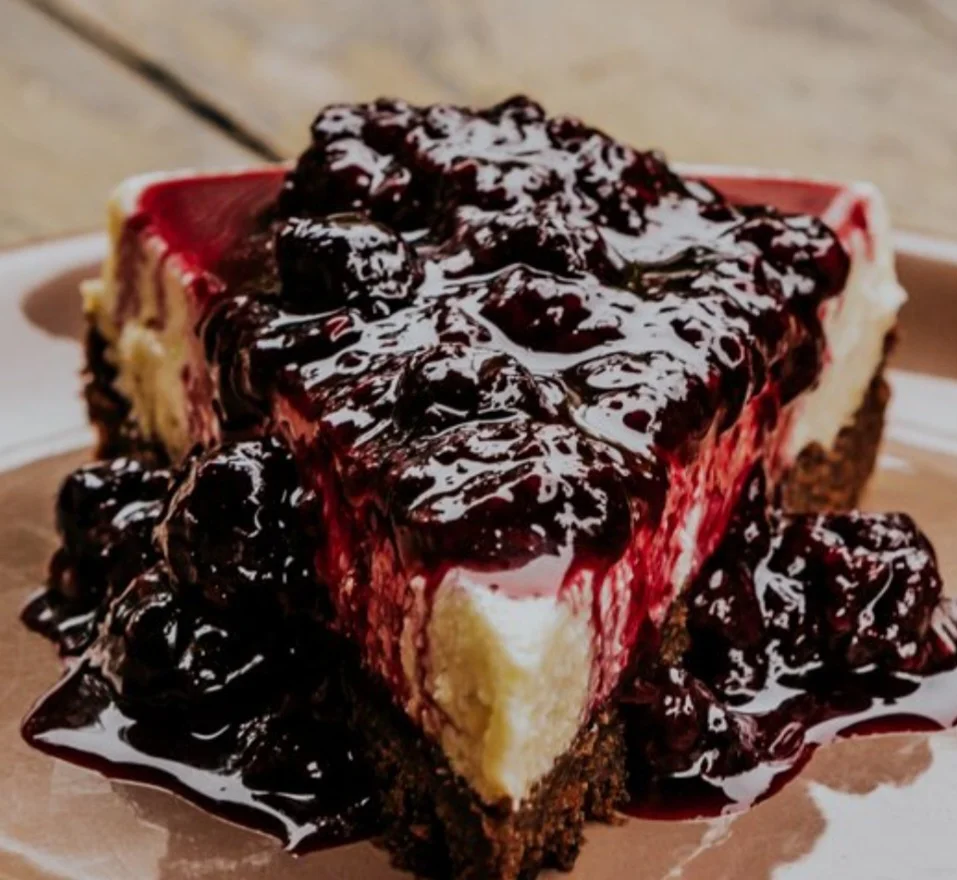 Cheesecake de ricota: suavidad, frescura y el toque perfecto de fruta de temporada 3 Cheesecake de Ricotta con Fruta de Temporada