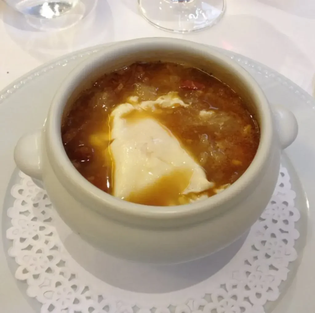Sopa de Ajo Cuidado... Su sabor es fuerte y su aliento también 3 Sopa de Ajo