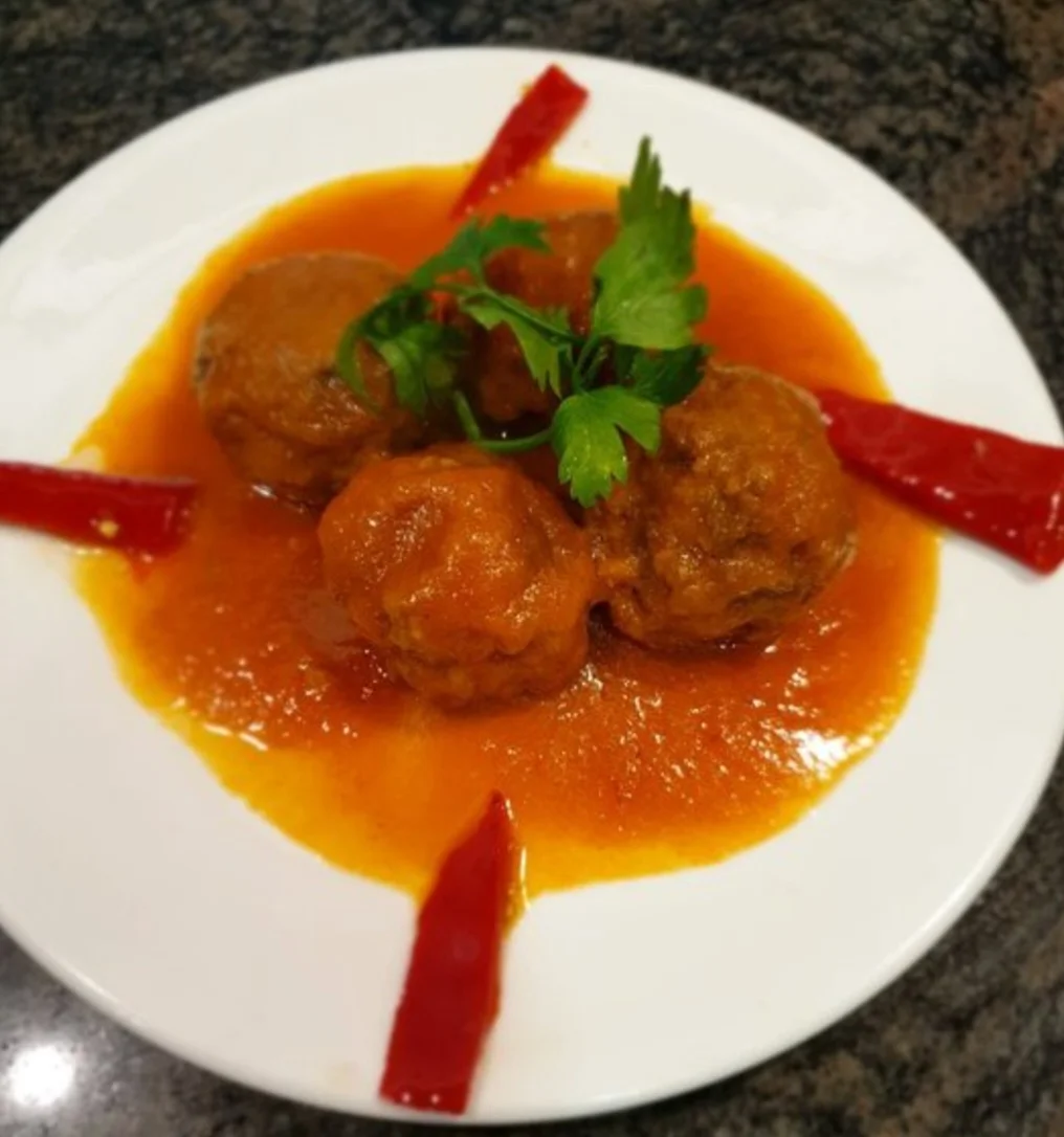 Albóndigas de Atún en Tomate