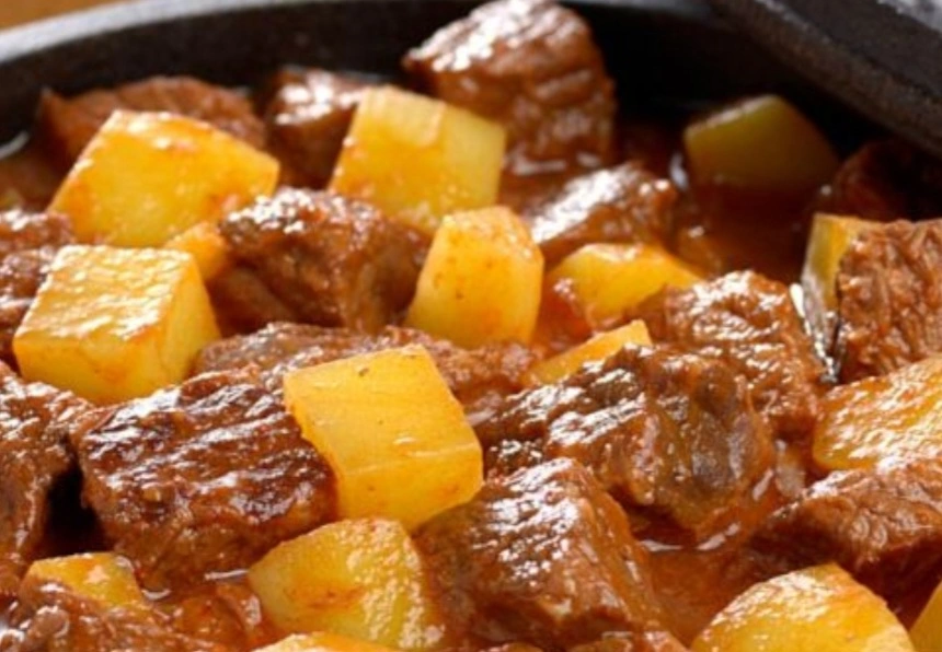 Goulash Húngaro 3 Goulash Húngaro
