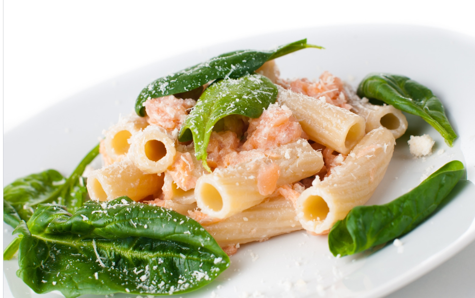 Pasta Con Salmón y Espinacas